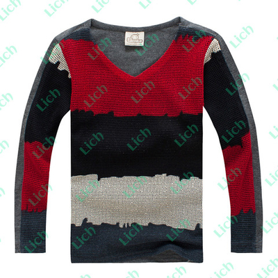 Пуловер разноцветный с принтом в виде полосок в сетку