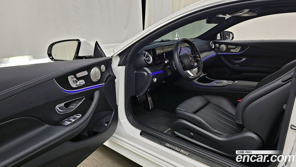 Mercedes-Benz E-Class W213 E300d 4MATIC Coupe (12.2022)