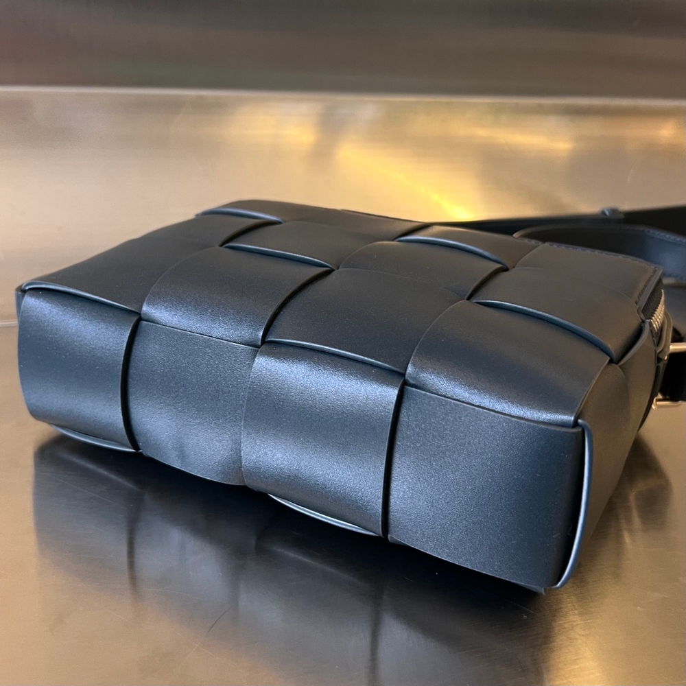 Bottega Veneta Cassette Camera Bag 20 cm