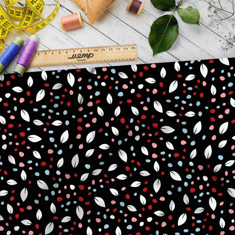 Ткань барби опадающие разноцветные листья на чёрном фоне