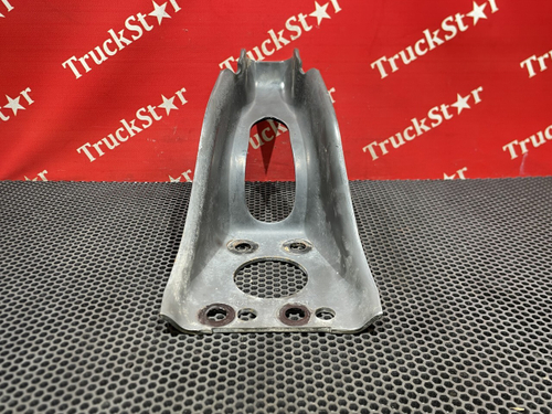 Кронштейн амортизатора переднего верхний