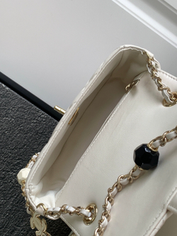 Chanel Bag 16 cm