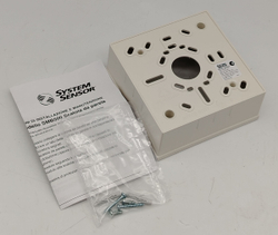 Корпус накладного монтажа для модулей систем безопасности белый System Sensor SMB500
