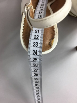 Босоножки Covani кожаные 37 размер