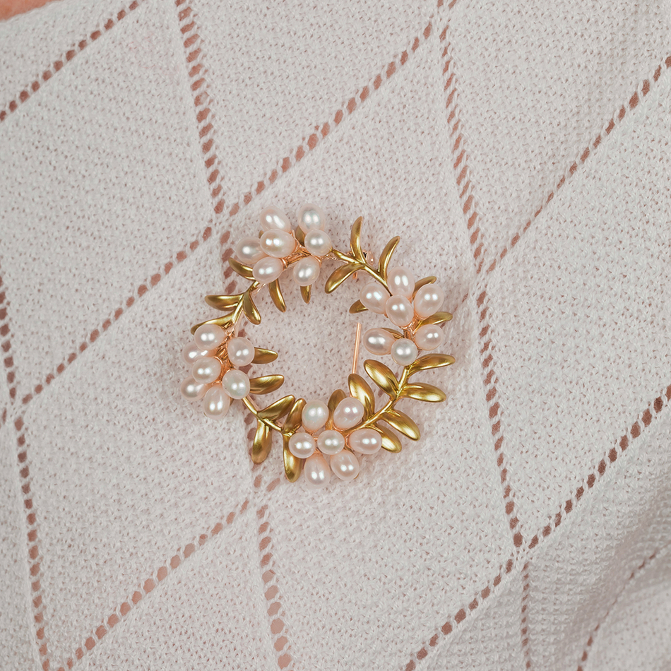Брошь Shadore Венок Natural pearl XR05330A2 G