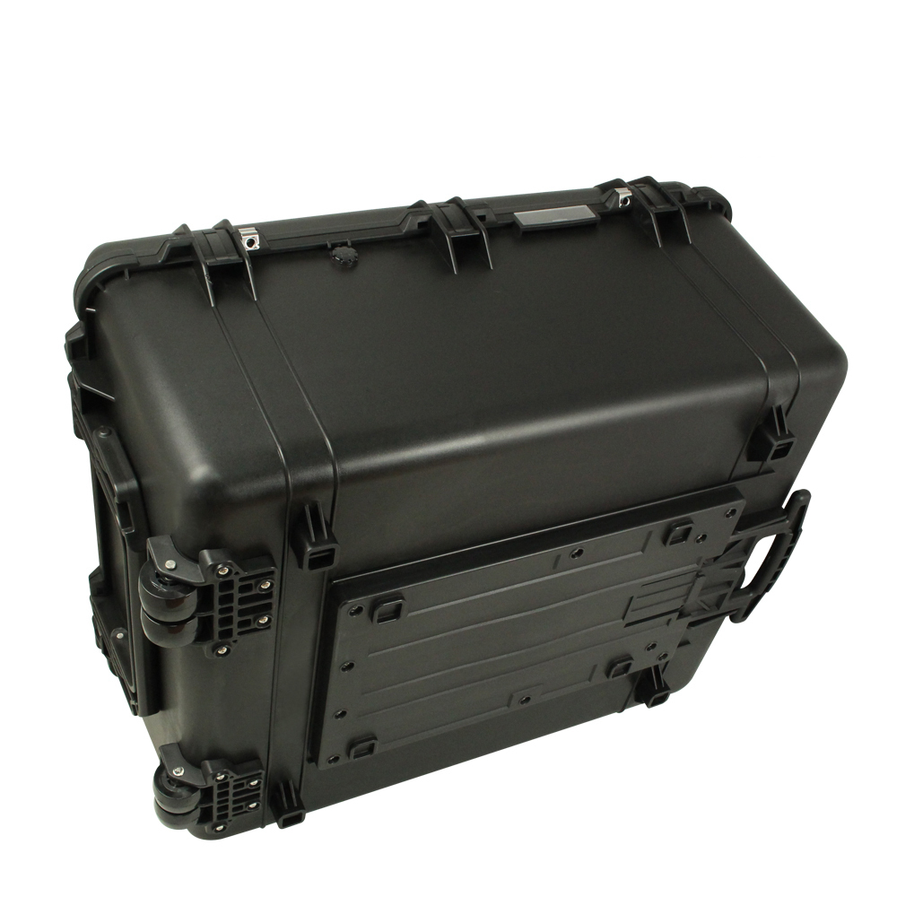 Ударопрочный кейс на колесах и выдвижной ручкой TREKFORM S8572