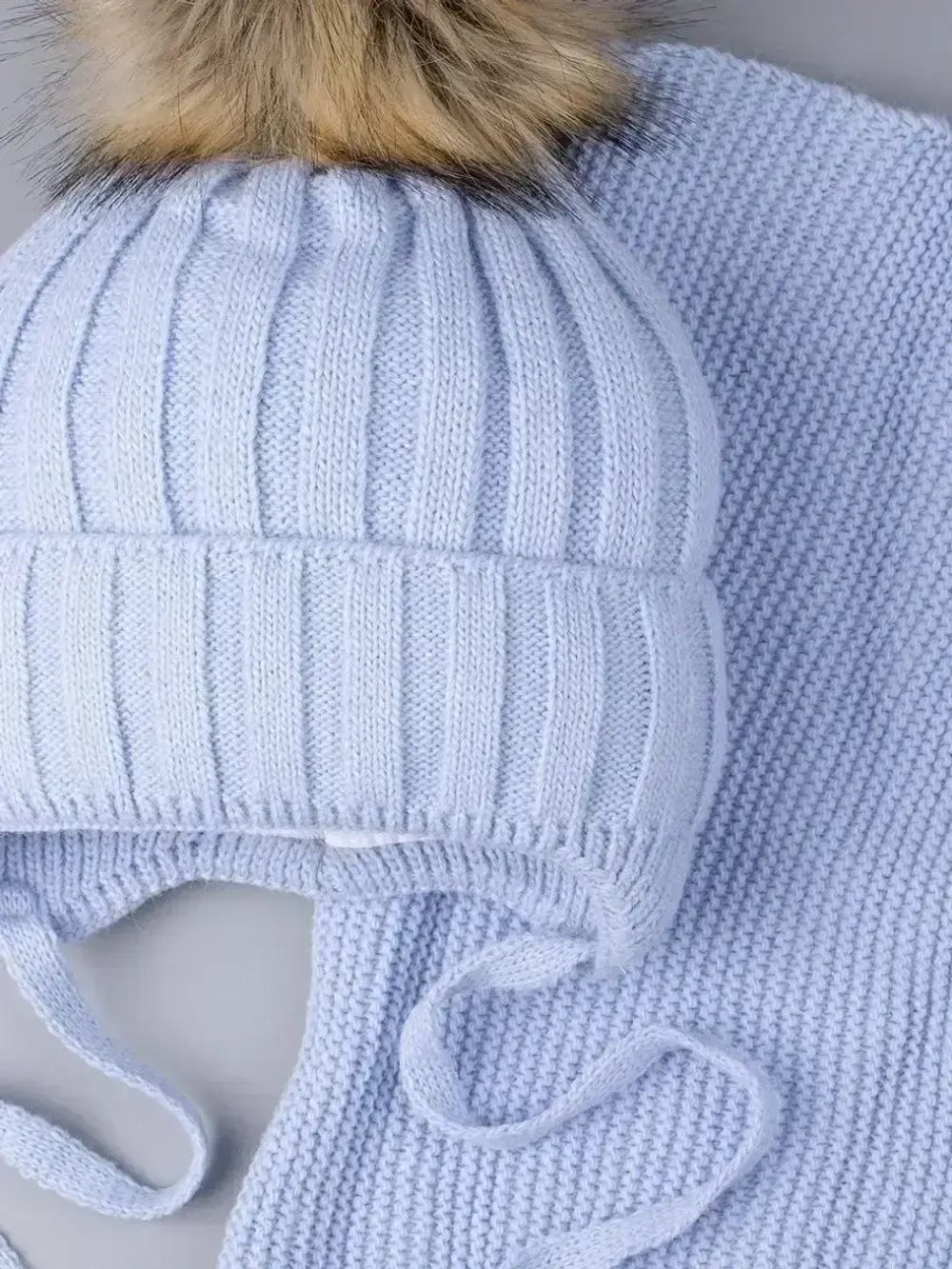 Шапка зимняя детская с помпоном и снуд