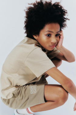 ZARA ФУТБОЛКА В СПОРТИВНОМ СТИЛЕ, БЕЖЕВЫЙ