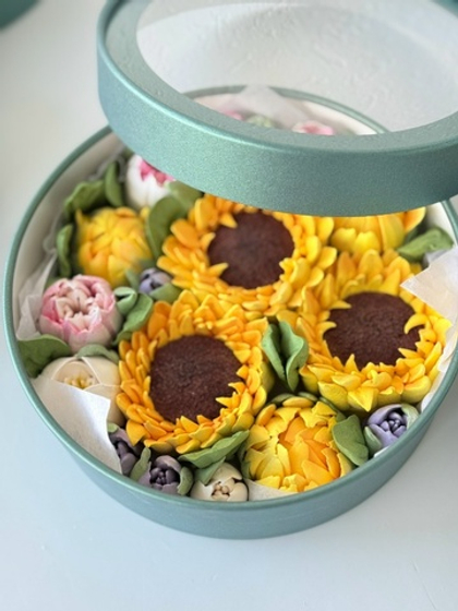 Коробка «Подсолнухи» 21 см