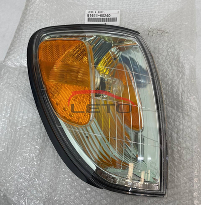 Габарит (RH) (с катафотом, оттенок зеленый) 81611-60240 8161160240