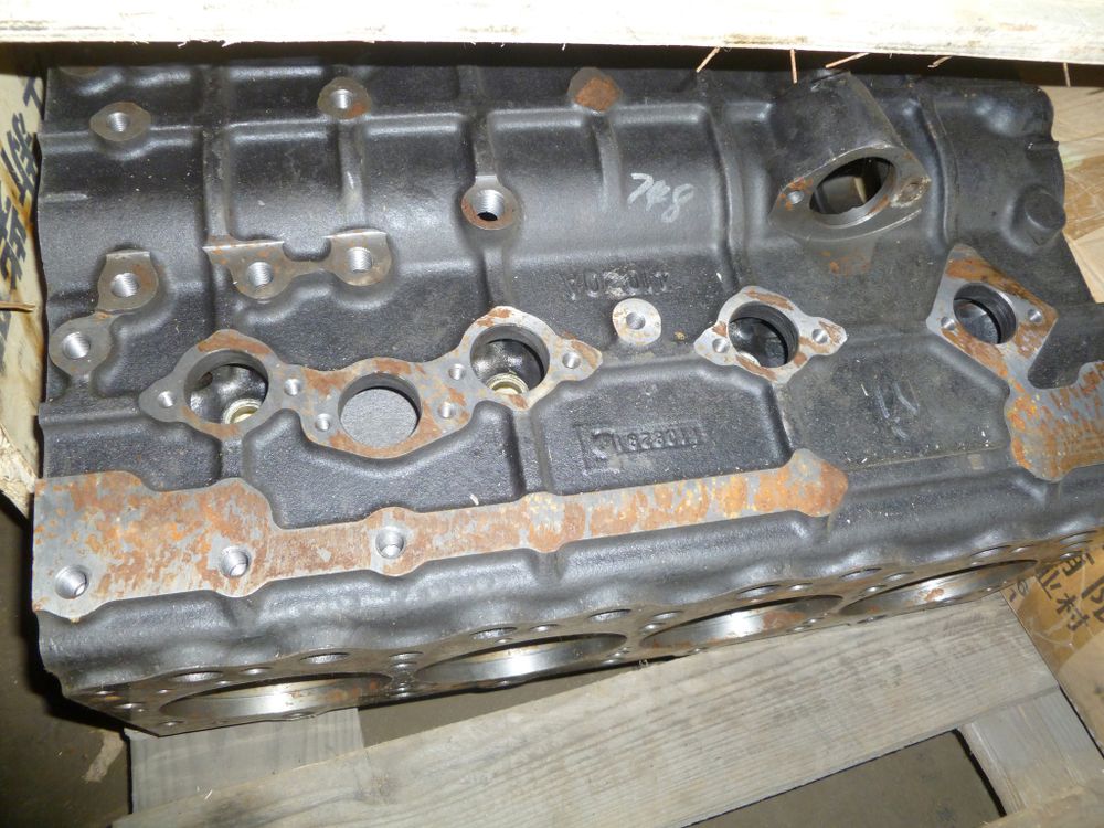Блок цилиндров (D=105 мм) двигателя TDQ 38 4L/Cylinder Block