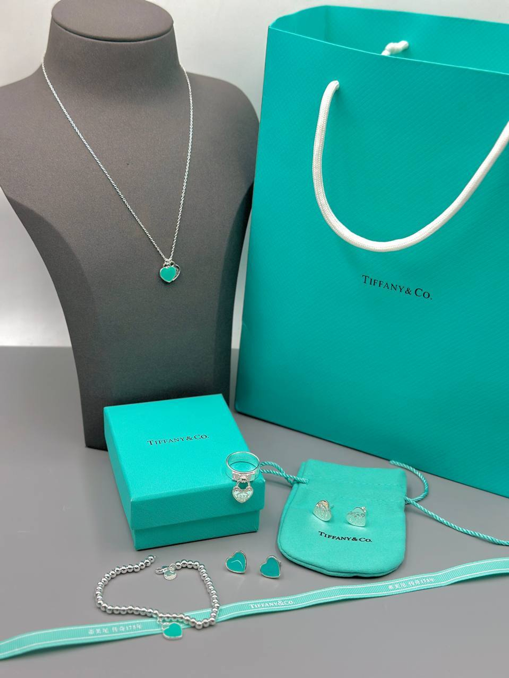 Кольцо Tiffany & Co.