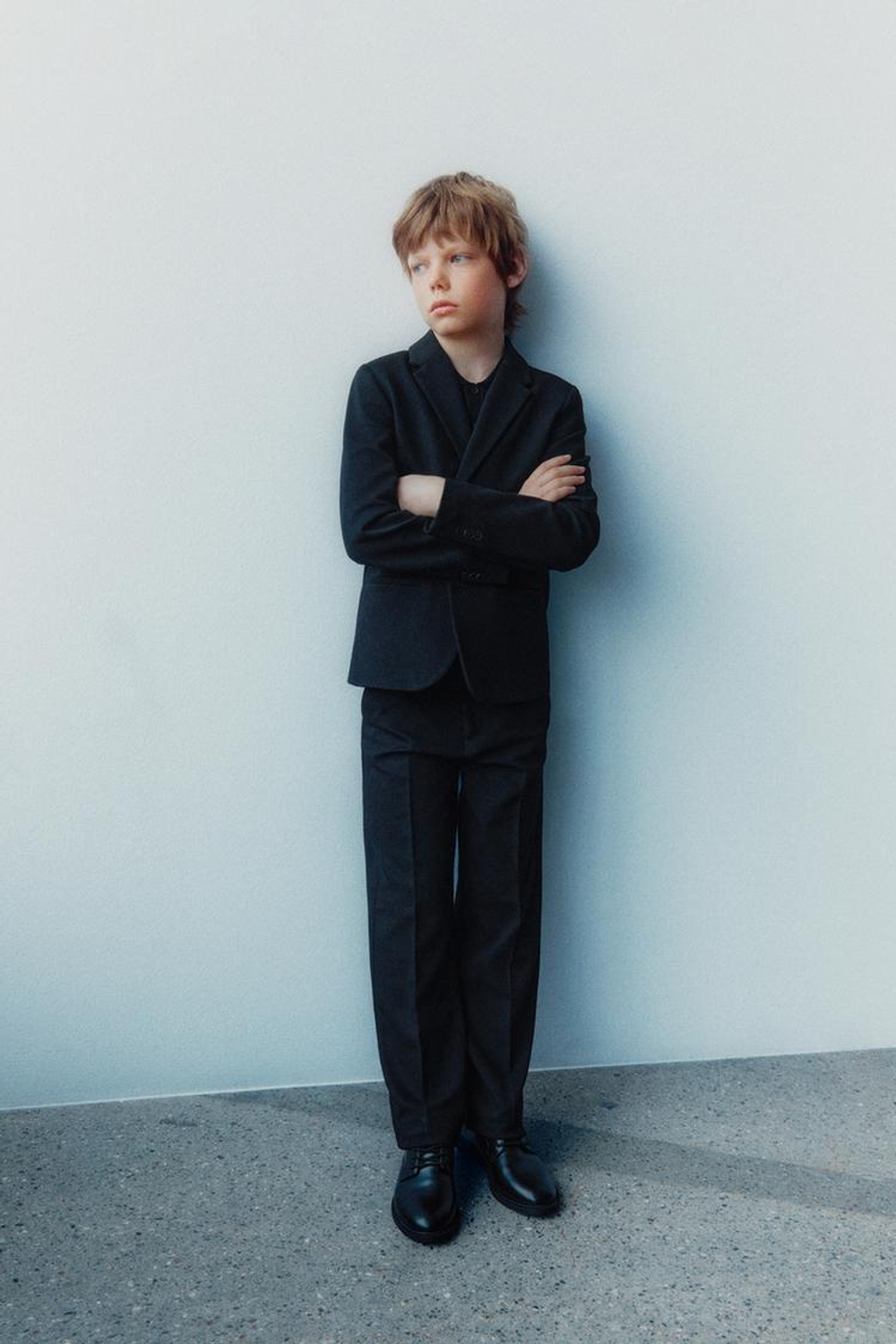 ZARA БРЮКИ КОМФОРТНОЙ ПОСАДКИ, ЧЕРНЫЙ