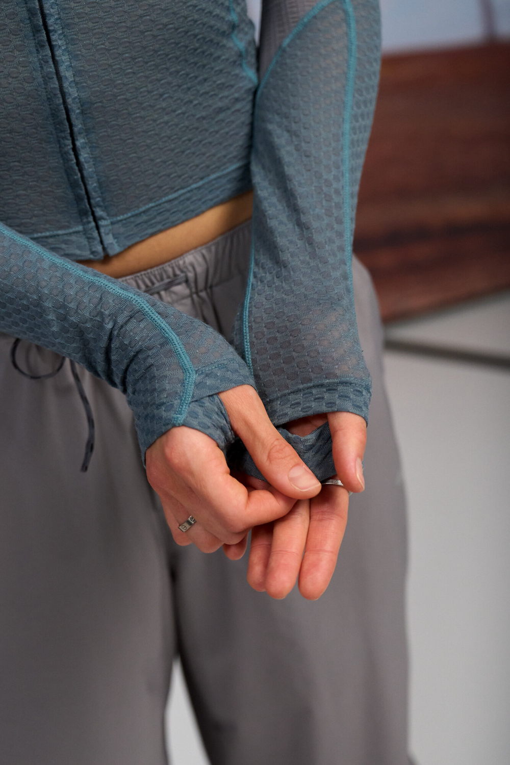 Лонгслив Nothomme Blue Wool Mesh Long Sleeve T-Shirt Women's "Wan Bo Qing"