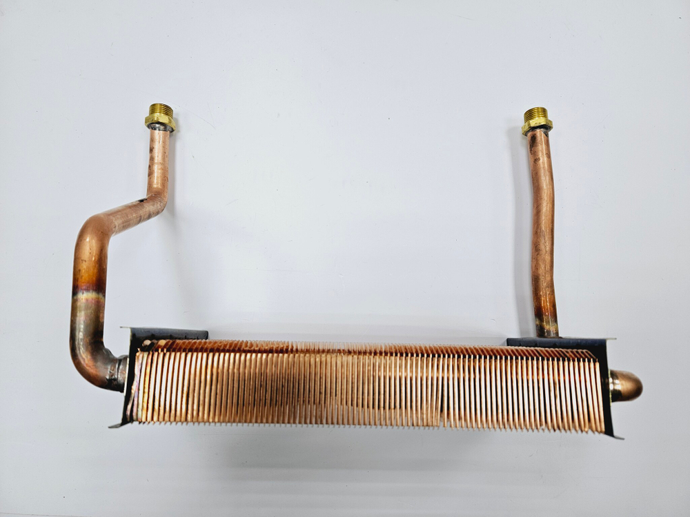 Теплообменник основной (24кВт) BOSCH Gaz 2000W/6000W (арт. 87186439830)