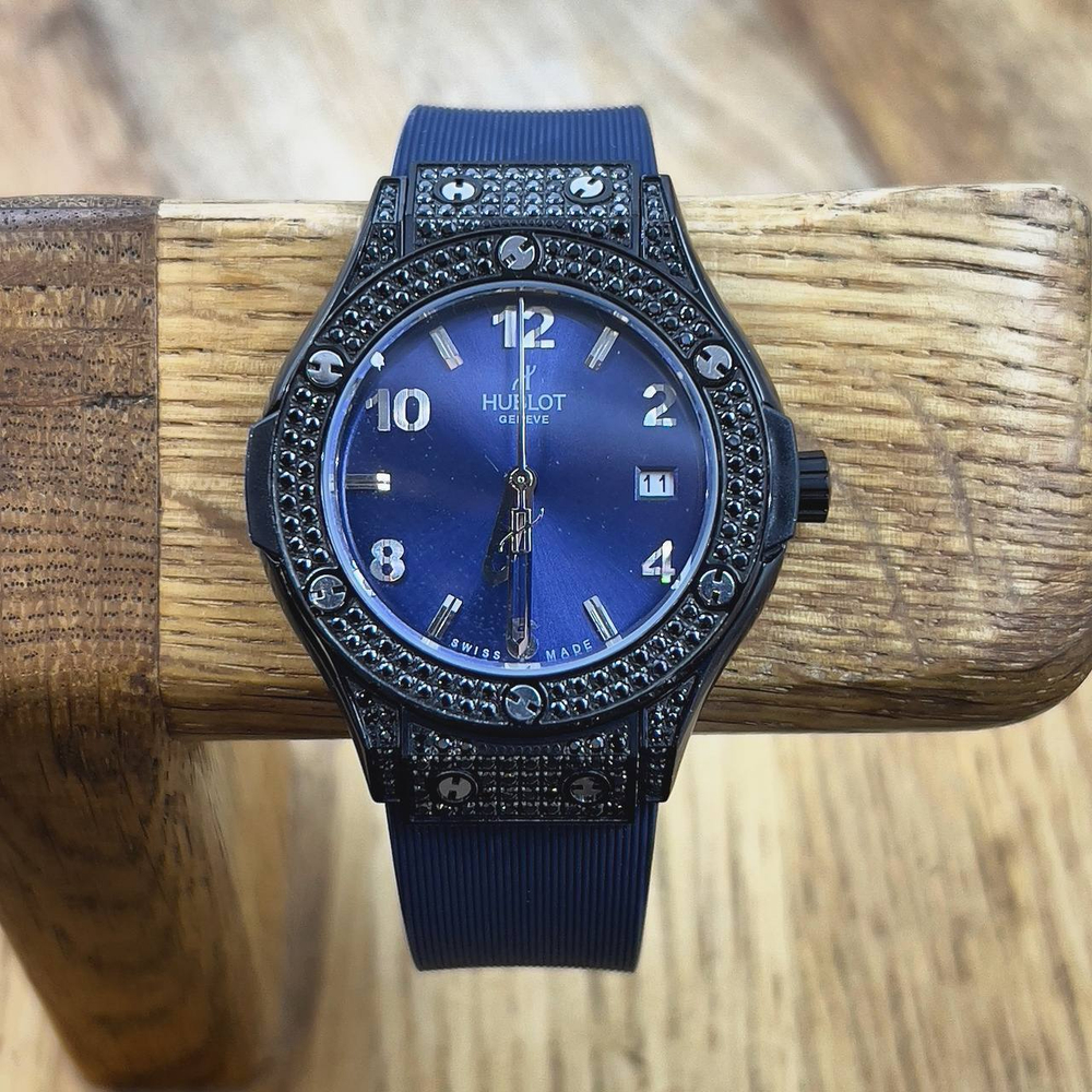 Часы Hublot