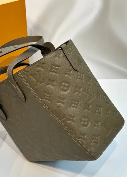 Сумка Louis Vuitton All In One PM