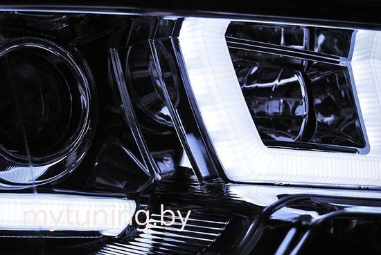 Передние фары U-TYPE CHROME для VW T5