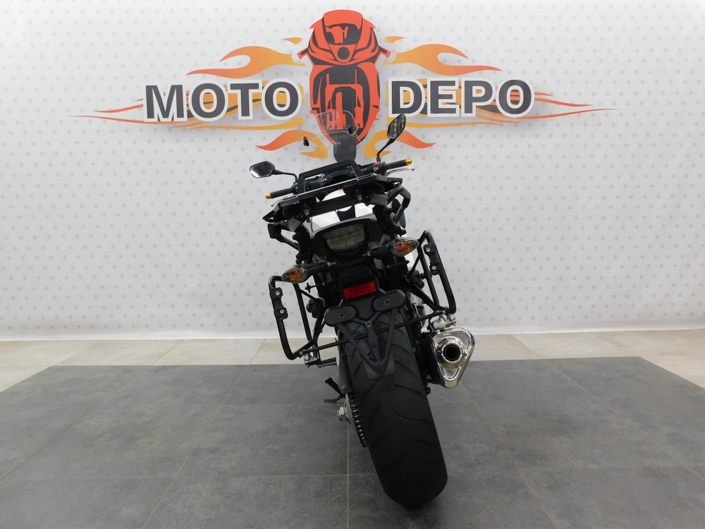 Honda VFR800X , 2011