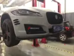 Карбоновая губа переднего бампера для Jaguar XF 2016-2019 Ягуар