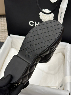 Chanel Slides