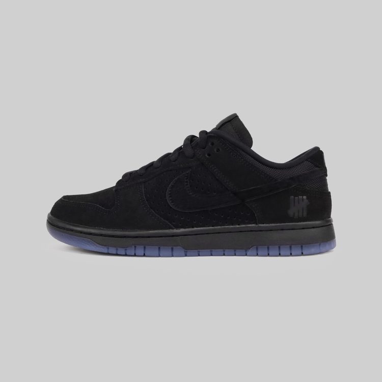 Кроссовки Nike x Undefeated Dunk Low SP артикул:DO9329-001 - купить в магазине Дайс