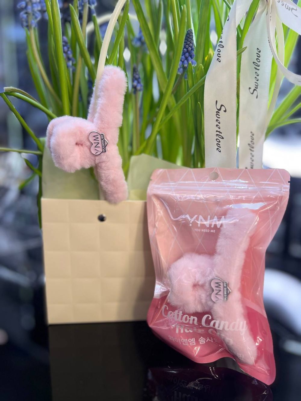 YNM Пушистый розовый краб для волос «Сладкая вата» Cotton Candy Hair Clip