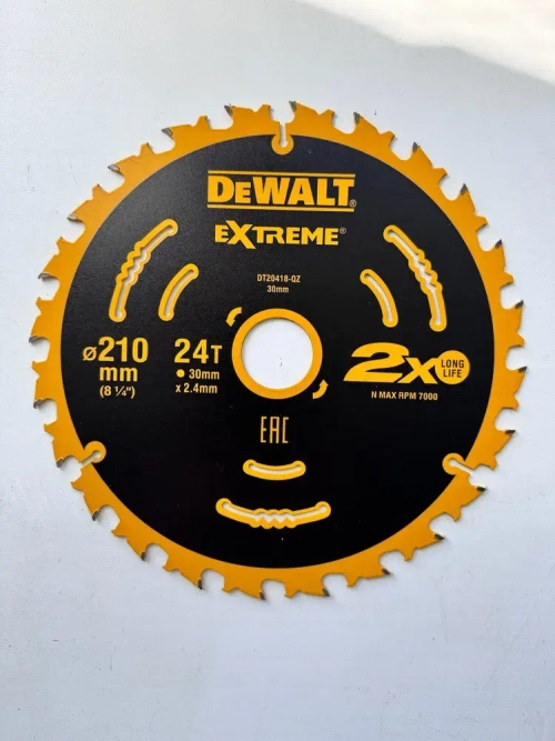 Диск пильный по дереву DEWALT Extreme 210 x 30 мм, 24 зуб