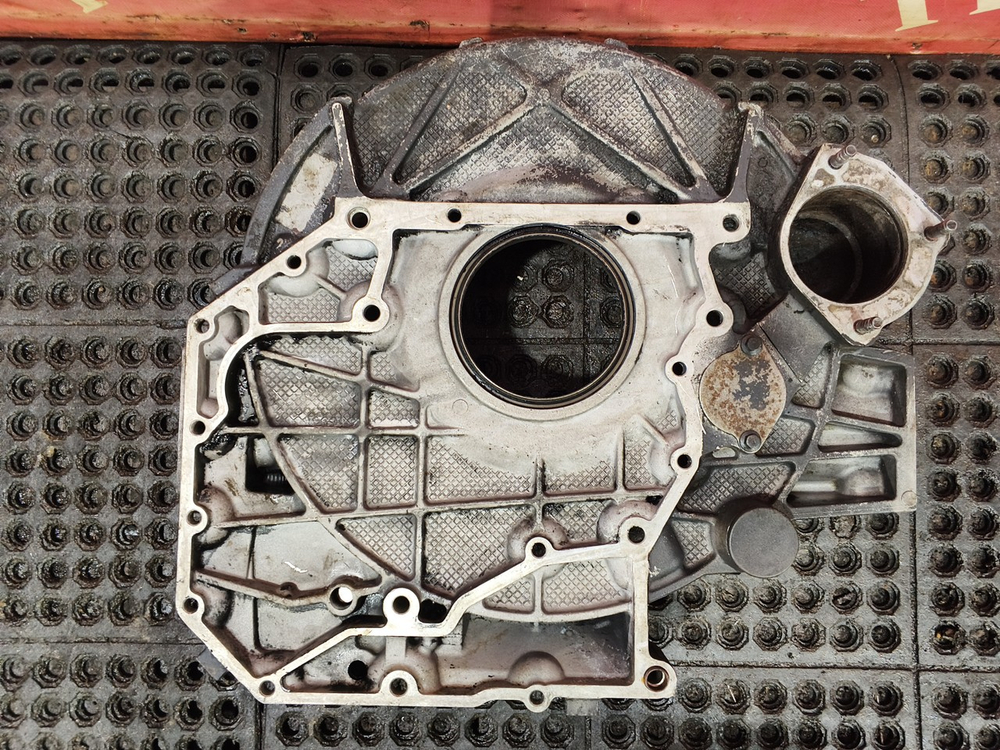 Кожух маховика