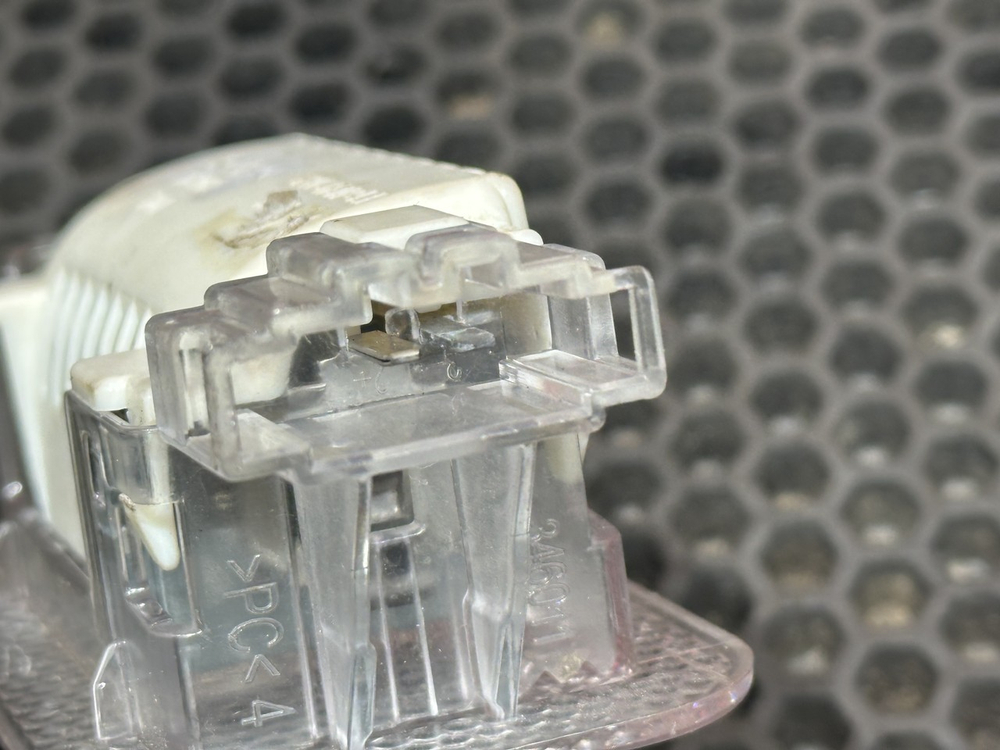 Плафон внутреннего освещения