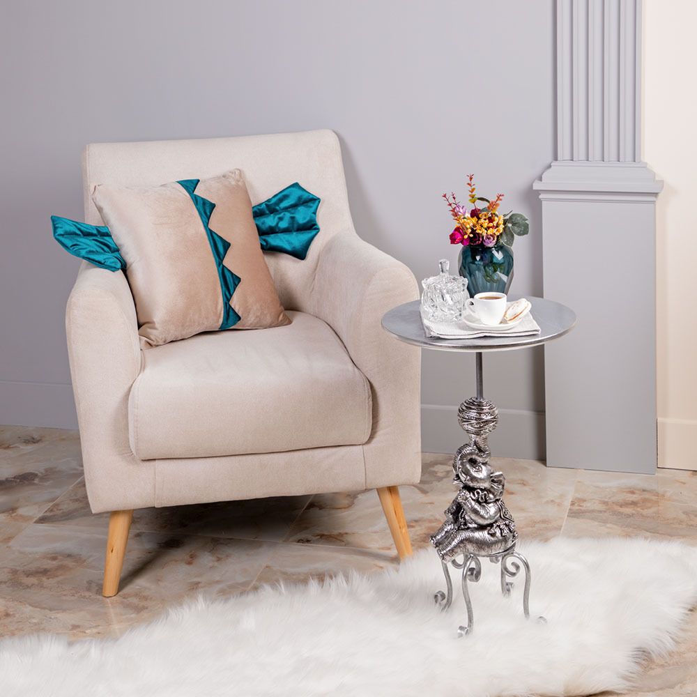 Подушка декоративная Дракон Стар Бежевая