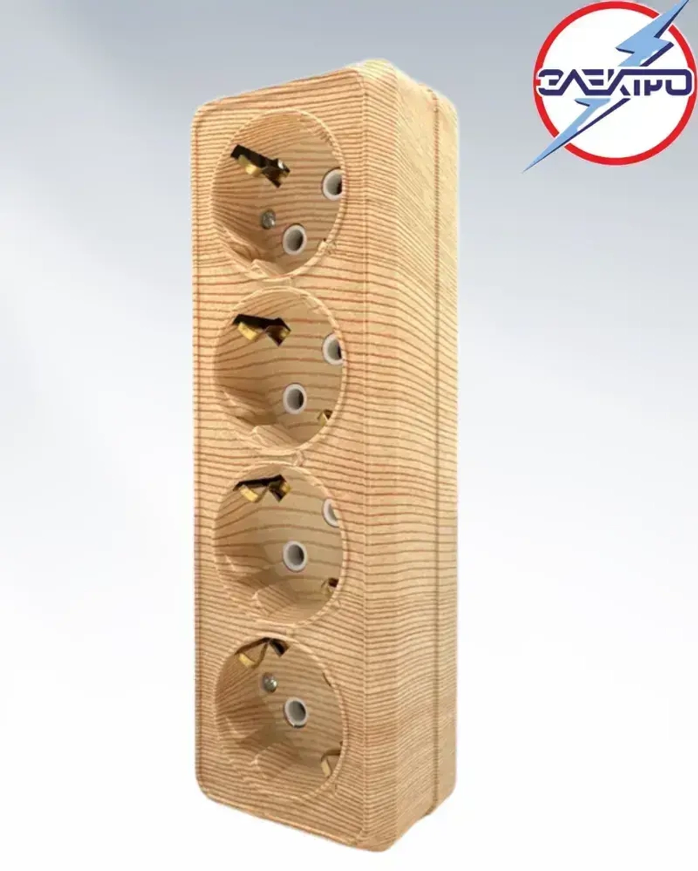 Розетка четверная накладная с заземлением, сосна