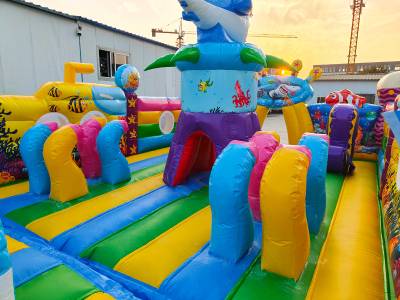 Коммерческий надувной батут без горки «В гостях у моря» 12*6*3,5 м.