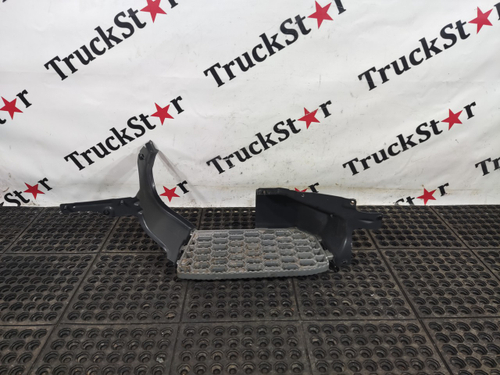 Подножка правая 2020г.