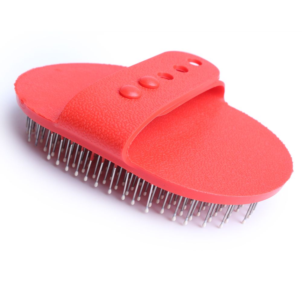 Щётка на руку LionPets резиновая овальная с шариками 12,5х7,5см