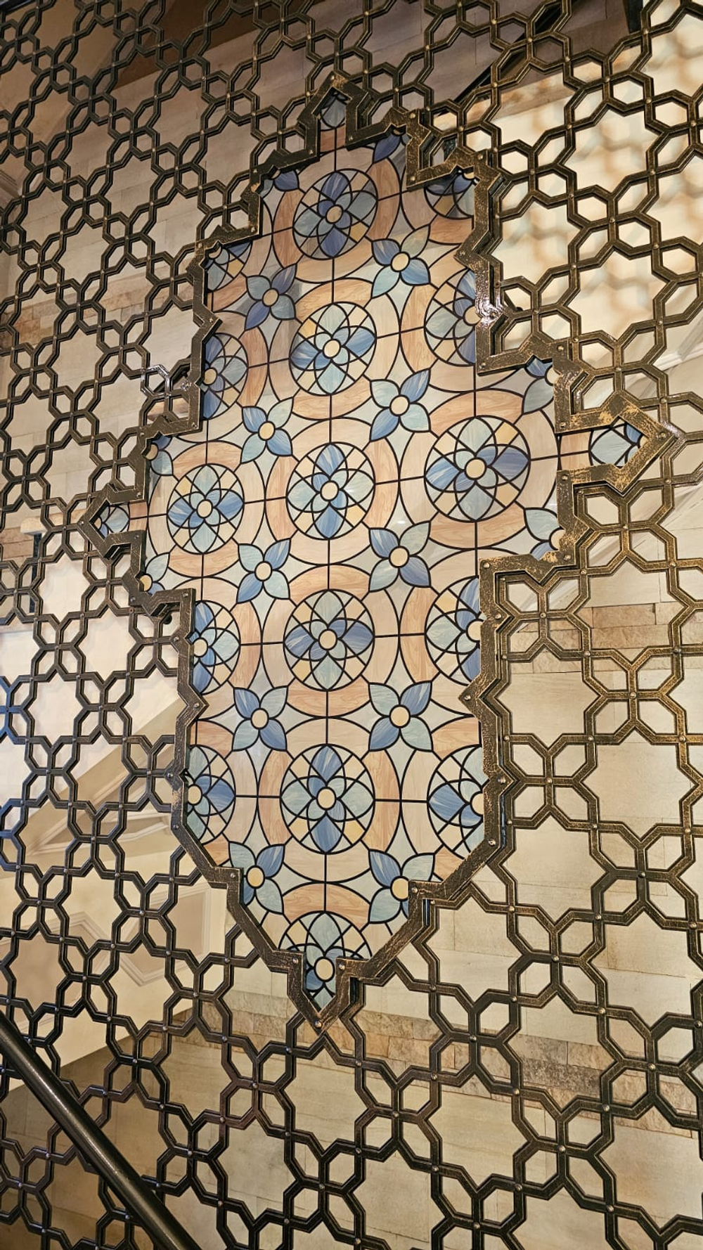 Витражи , UV фотопечать , объёмная UV фотопечать , ультратонкие ( 7 мм ) световые панели.