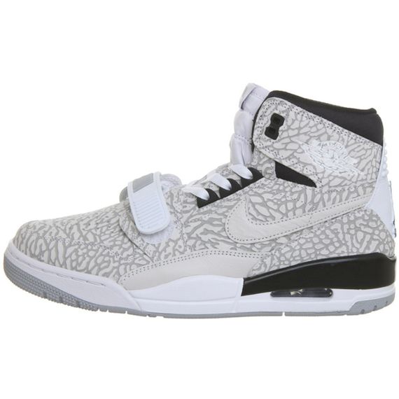 Jordan Legacy 312 flip