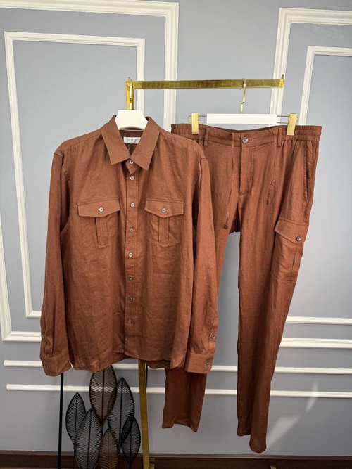 Льняной костюм Brunello Cucinelli