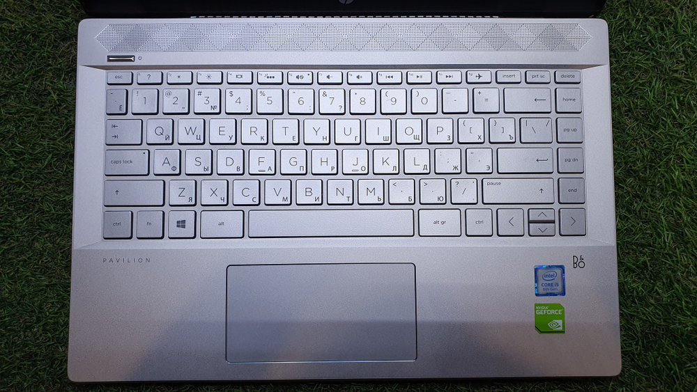 Ноутбук HP i5-8/16Gb/MX150 2Gb/FHD