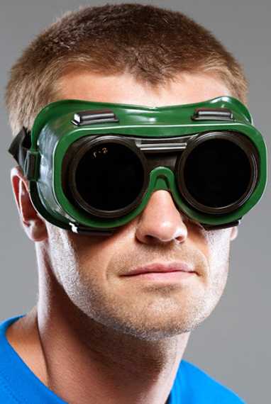 Закрытые защитные очки ЗН62 GENERAL (26231)