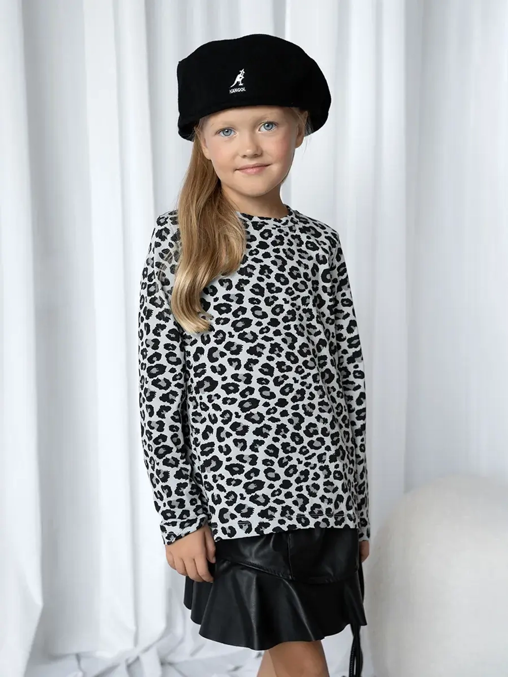 Лонгслив для девочки леопард