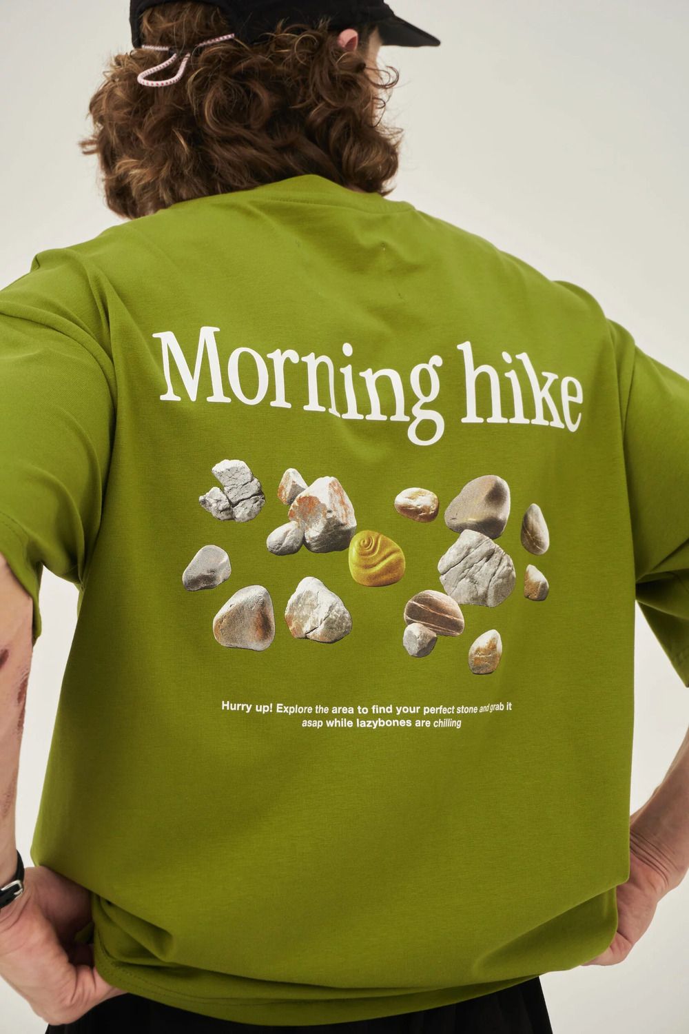 Футболка Called a Garment Stone shapes золотая оливка