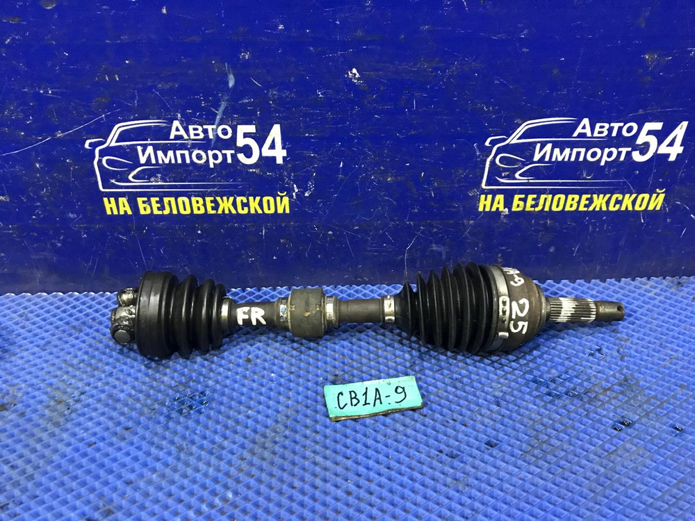 Привод передний правый MITSUBISHI LANCER 1994