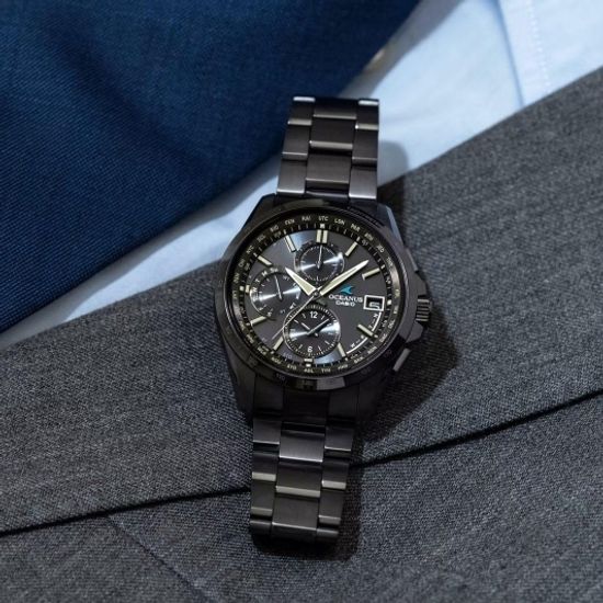 Наручные часы Casio OCW-T2600JB-1AJF