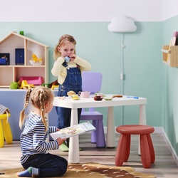 IKEA MAMMUT  (ИКЕА МАММУТ)  -  Детский стул, крытый/открытый/красный