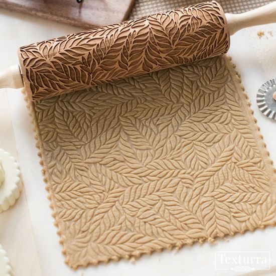 Скалка с узором Листья ивы