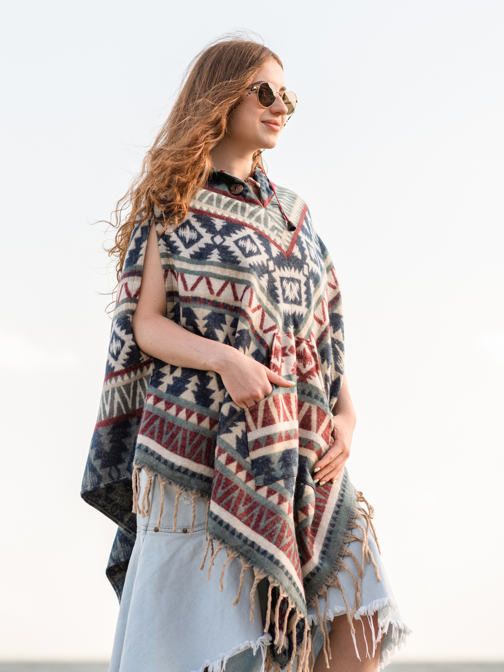 Пончо женское шерстяное с орнаментом