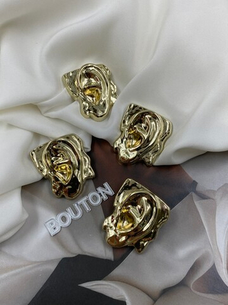 Пуговицы Скиапар. "Ухо" глянцевое золото