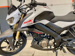 QJMOTOR SRK 125 S (White)