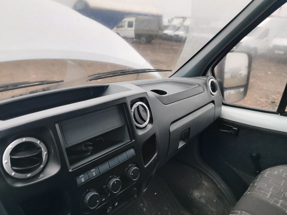 GAZ GAZELLE BUSINESS Промтоварный 172451 (Бензин/Газ, 2,7 л, 107 л.с.)